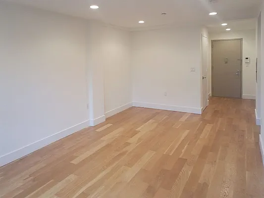 Rented by Modern Spaces | media 16