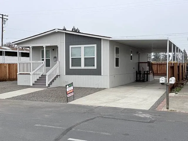 1459 Standiford Ave Space 24 photo 1
