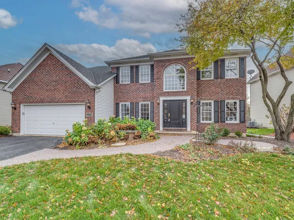 284 Aspen Ln, Aurora, IL 60504