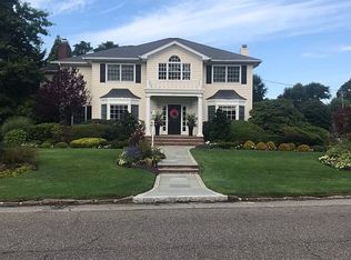 147 Bay Dr, Massapequa, NY 11758