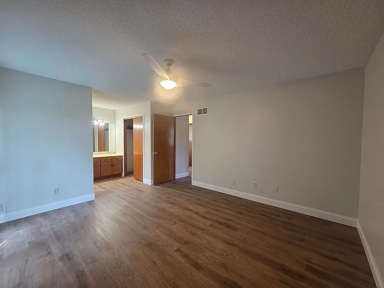 328 S Kiowa Ct — Photo 17