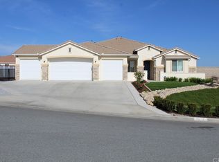 19274 Silver Summit Cir, Perris, CA 92570