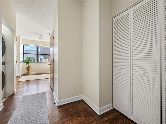 3rd image of 1529 S State St #21H