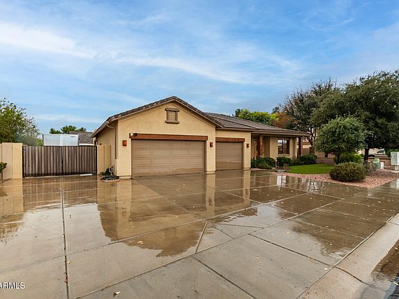 3rd image of 20407 E BRONCO Drive