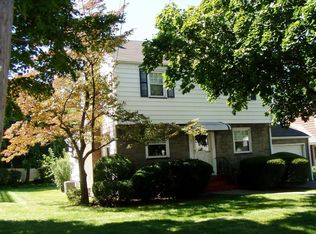 11 Forest Way, Clifton, NJ 07013