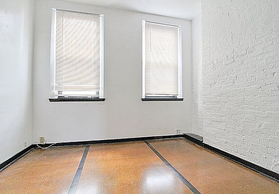 3rd image of 424 E 82nd St APT 5RW
