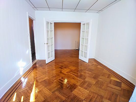 1st image of 5606 Avenue N #1