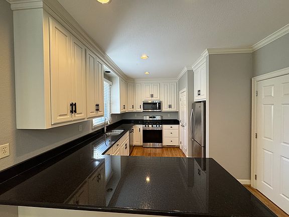 4th image of 4217 C St #A
