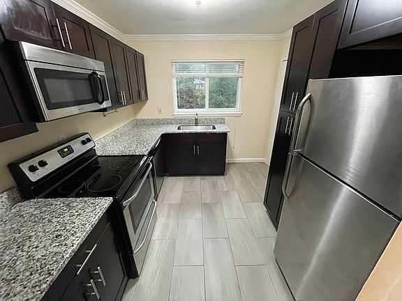 3rd image of 2044 Dekalb Ave NE APT B5