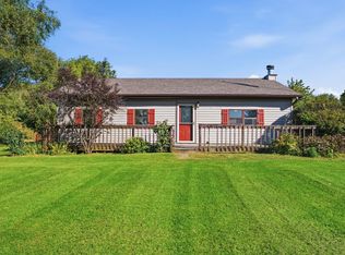 2707 N 35th Rd, Seneca, IL 61360