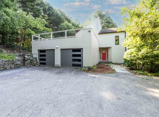 9 Orchard View Dr, Amherst, NH 03031