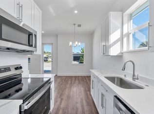 1573 W 16th St, Riviera Beach, FL 33404