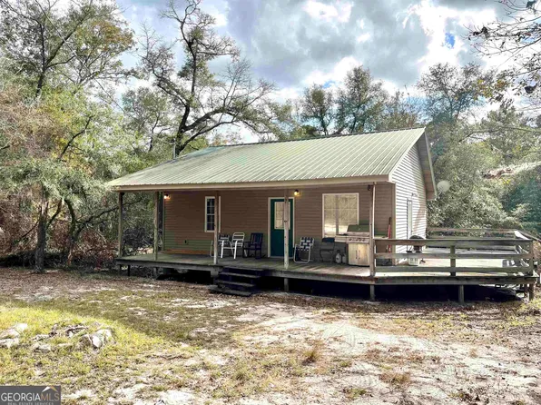55 W River Bend Trl, Swainsboro, GA 30401