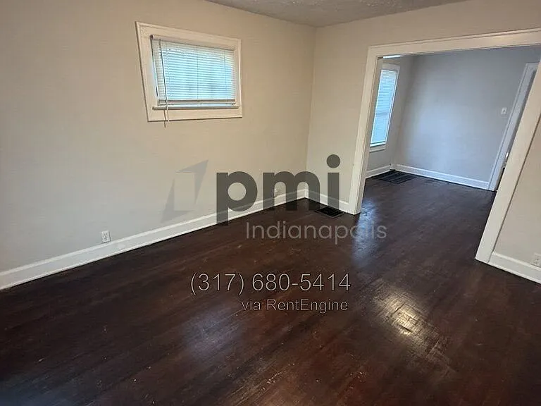 943 N Drexel Ave — Photo 25