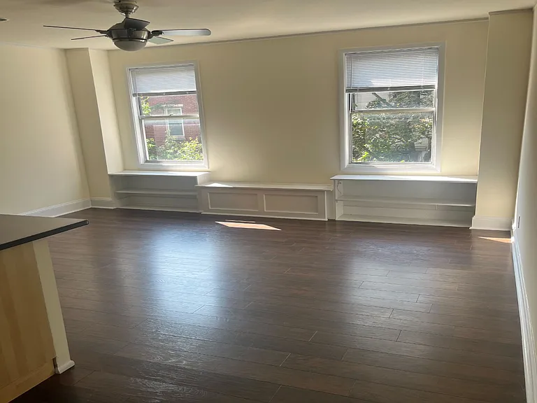 319 S 16th St #3F — Photo 1
