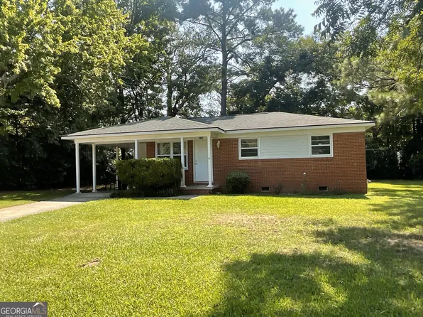 215 Meadow Dr, Warner Robins, GA 31093