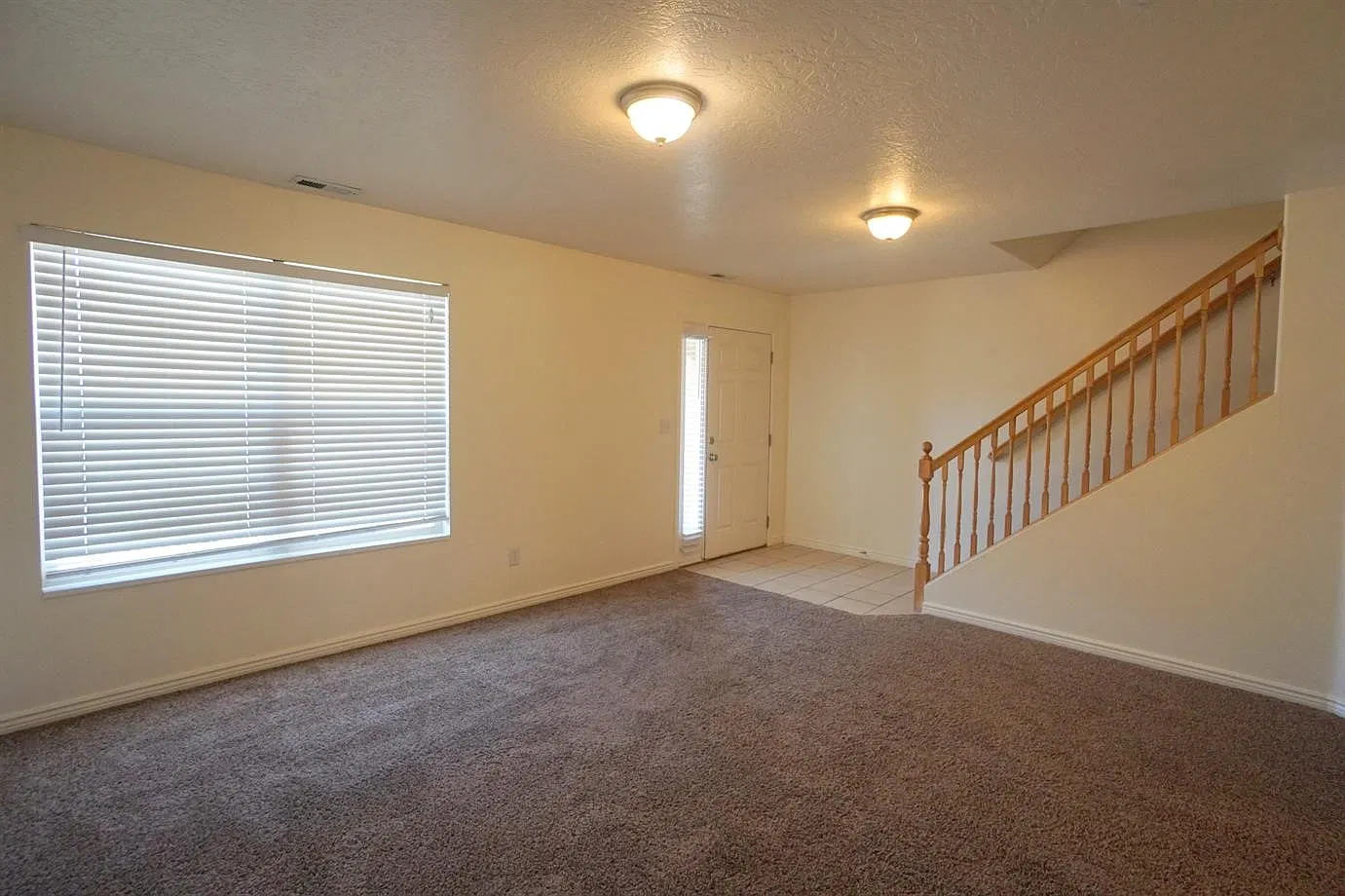 3155 S Hidden Valley Dr — Photo 2