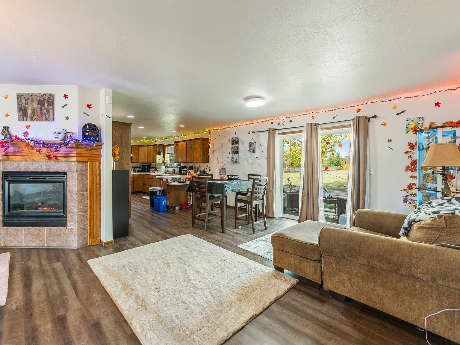 3 bed, 1724 sqft, $2,200 — Photo 3