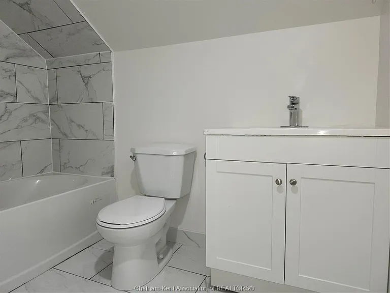 22 Gray St #A — Photo 8