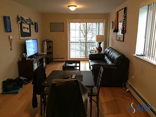 Rented by LandSeair Real Estate Group | media 7