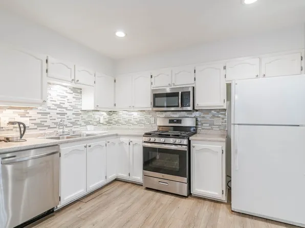 6539 Coldwater Canyon Ave, North Hollywood, CA 91606