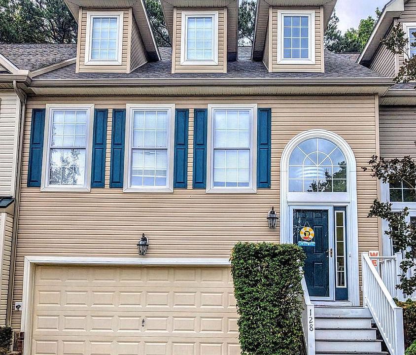 1st image of 128 Hingham Ln #17
