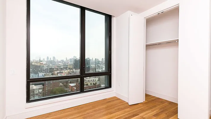 Rented by Nooklyn NYC LLC | media 102