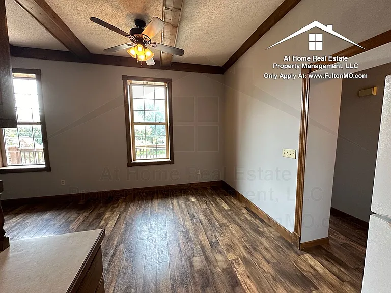 103 E 10th St #21 — Photo 9