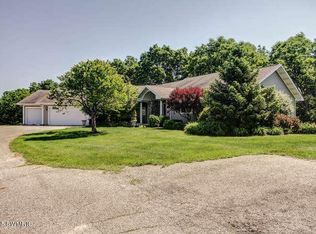 6480 Botany Bluff Dr NE, Belmont, MI 49306