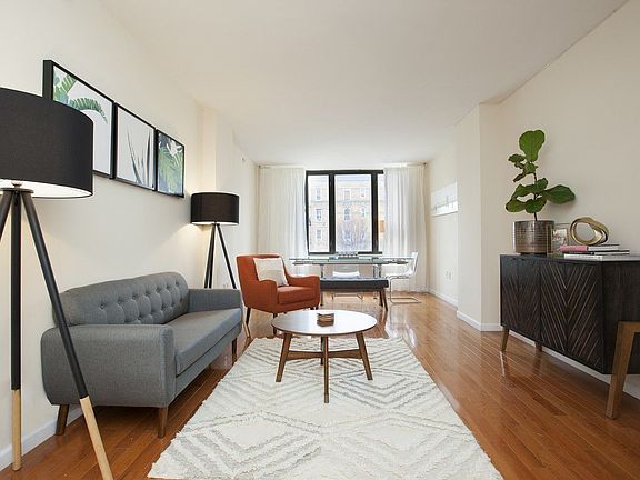 2nd image of 380 Lenox Avenue 3g #3G