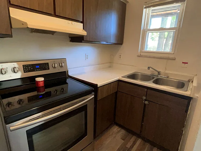1646 E Weber Rd — Photo 4