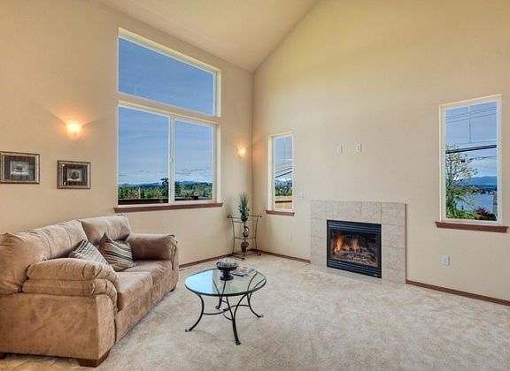 2nd image of 9224 11th Pl NE #6B