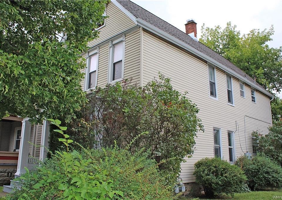 1st image of 77 Villa Ave