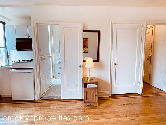 5th image of 300 8th Ave APT 4C