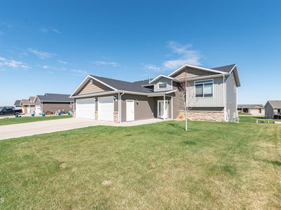 5303 Onyx Dr, Bismarck, ND, 58503