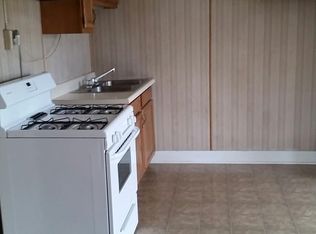 1553 8th Ave APT B, Moline, IL 61265