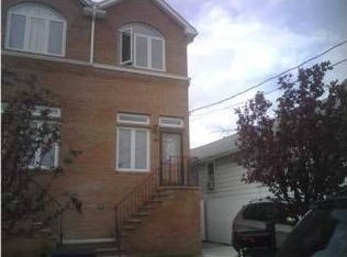 1033 Omlympia Blvd, Staten Island, NY