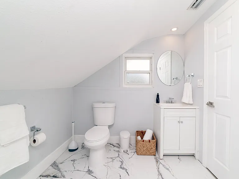 1215 10th St N #3 — Photo 8