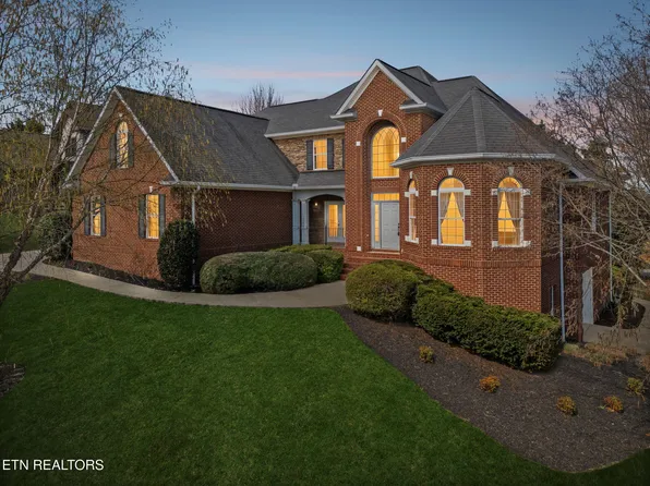 1755 Inverness Dr, Maryville, TN 37801