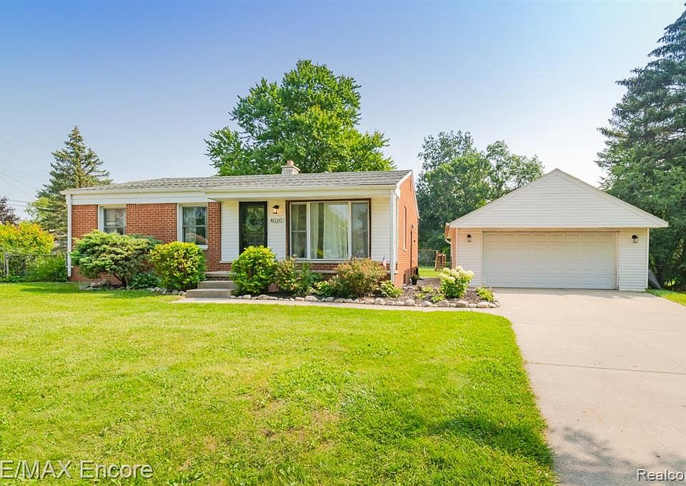 1st image of 4020 Silver Birch Dr