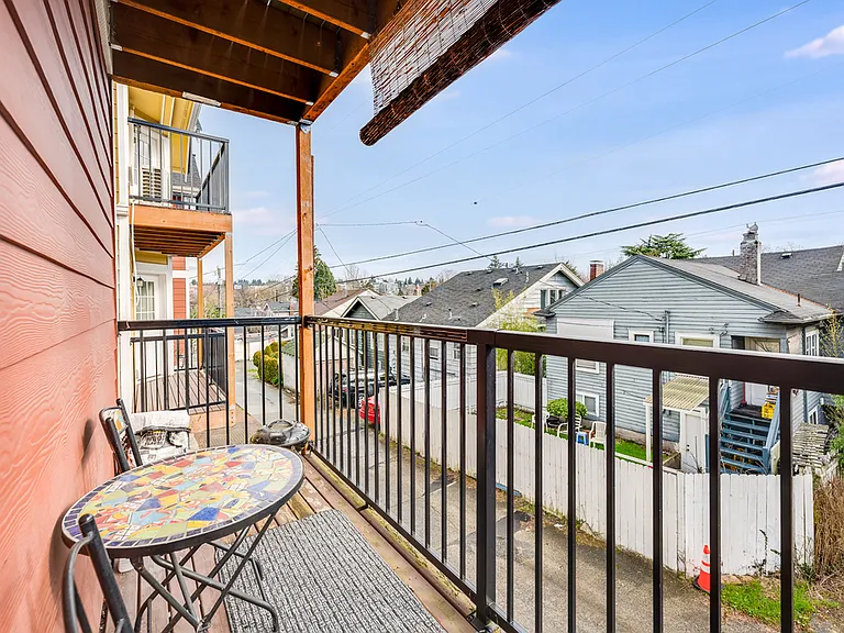 5728 Roosevelt Way NE — Photo 35