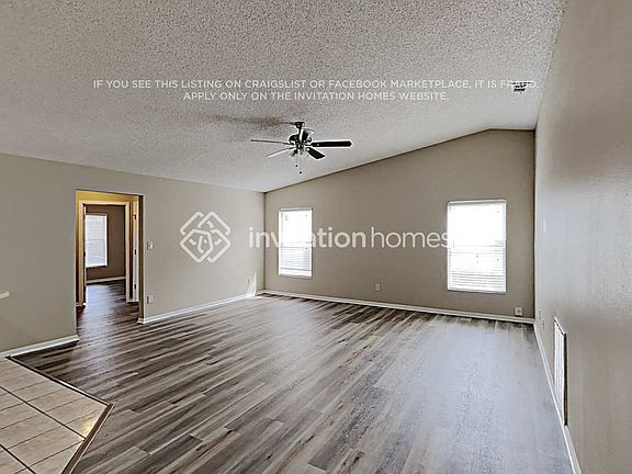 4th image of 8221 Wellsmere Cir
