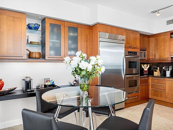 4th image of 333 Las Olas Way #2307