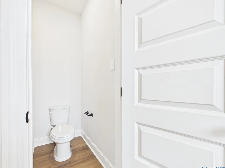 15573 Bees St — Photo 20