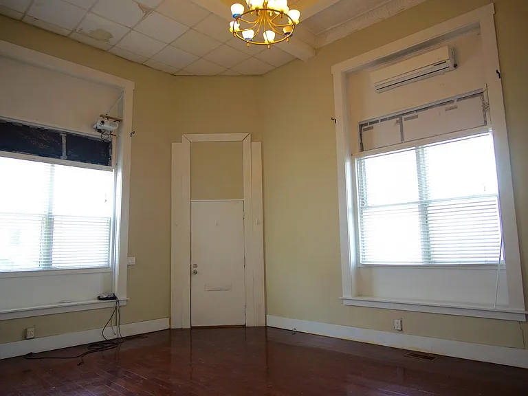 124 Almy St #1A — Photo 10