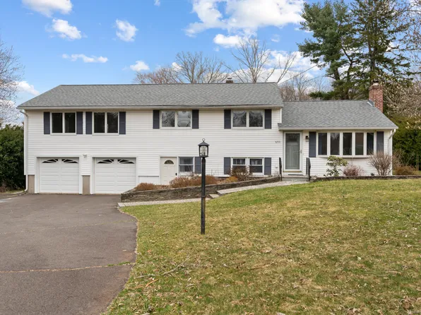 890 East Center Street, Wallingford, CT 06492