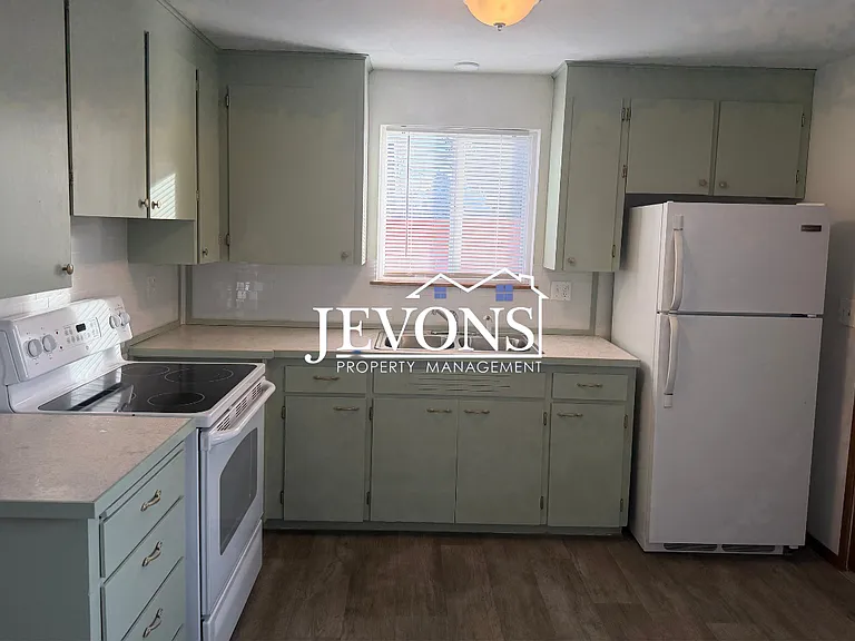 1418 Cornell Ave — Photo 12