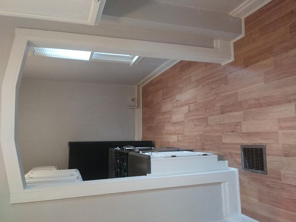 4th image of 289 Sherman Ave #289