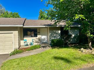 692 Normal Ave, Ashland, OR 97520