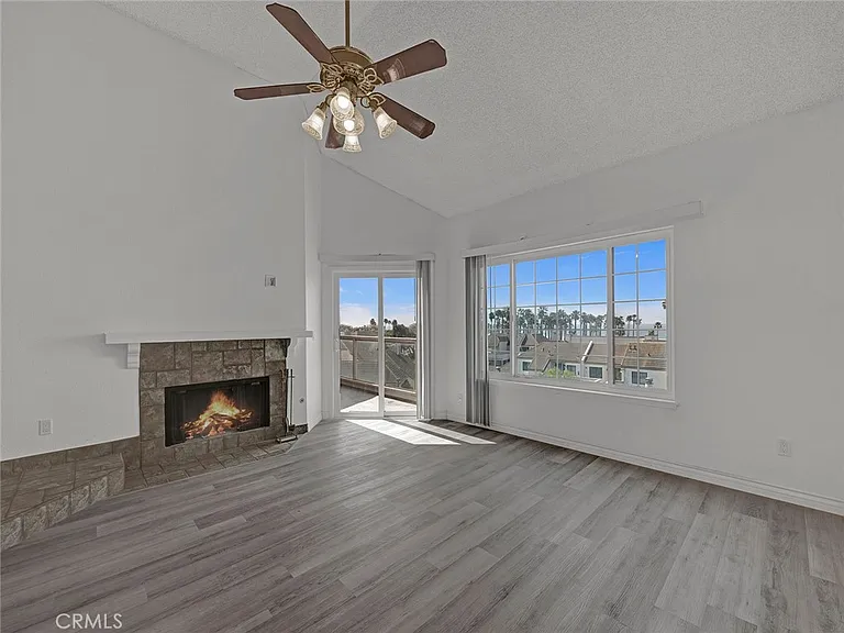 630 Island View Cir — Photo 15